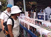 Tác phẩm của Kim Dung - một trong những tác giả nước ngoài đầu tiên được mua bản quyền để phát hành tại Việt Nam.